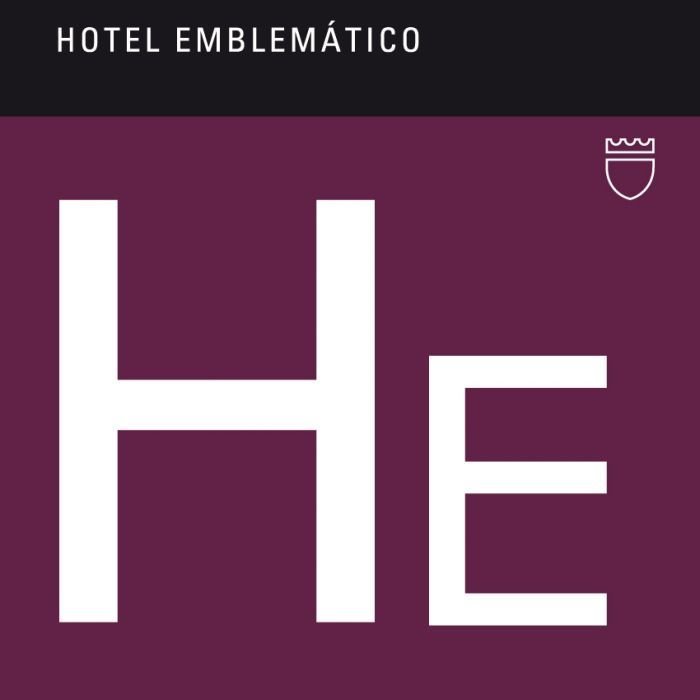 PLACA PARA LA SEÑALIZACIÓN DE HOTEL EMBLEMÁTICO