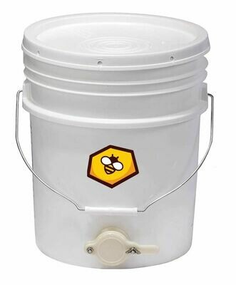 Plastic Honey Bucket Bucket with Honey Gate (5 Gallon)