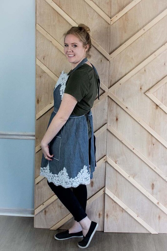 Lace Apron In Denim Linen