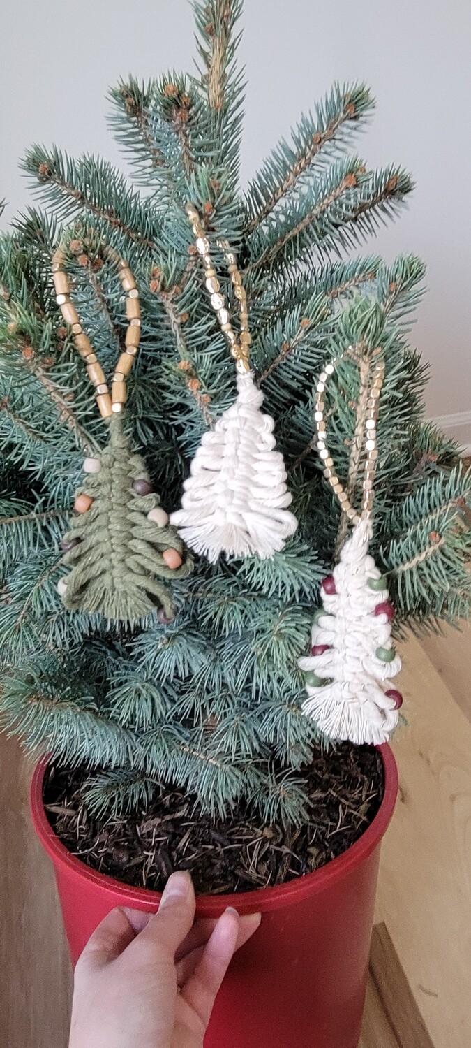 Macramé Ornament Tree