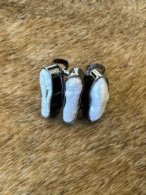 Pearl Noir Statement Ring