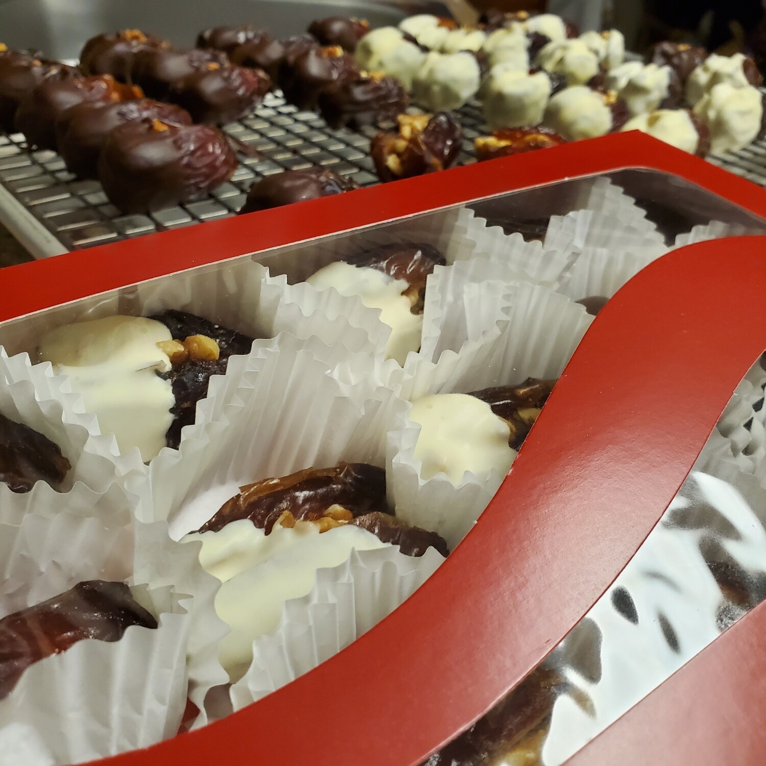 Chocolate Moklvav medjool dates 