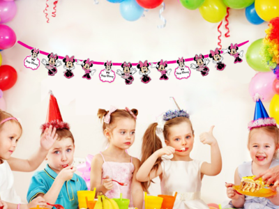 Minnie Mouse Characters Bunting Banner