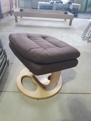 Polsterhocker Myhelden braun Möbel bei Unna Megaoutlet H7986 Polsterhocker Myhelden braun Möbel bei Unna Megaoutlet H7986