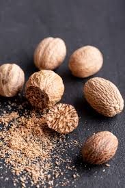 Organic Whole Nutmeg