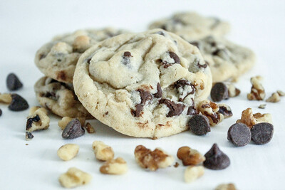 Walnut Chocolate Chip Cookies
