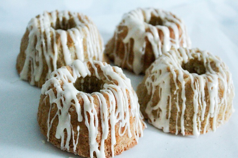 Mini Eggnog Bundt Cakes