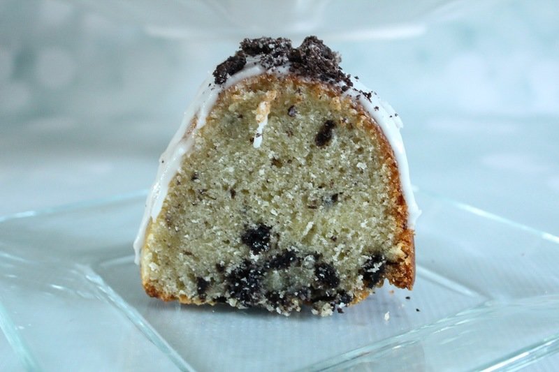 Cookies and Cream Bundt Cake