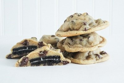 Oreo Stuffed Chocolate Chip Cookies