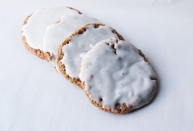 Iced Oatmeal Cookies