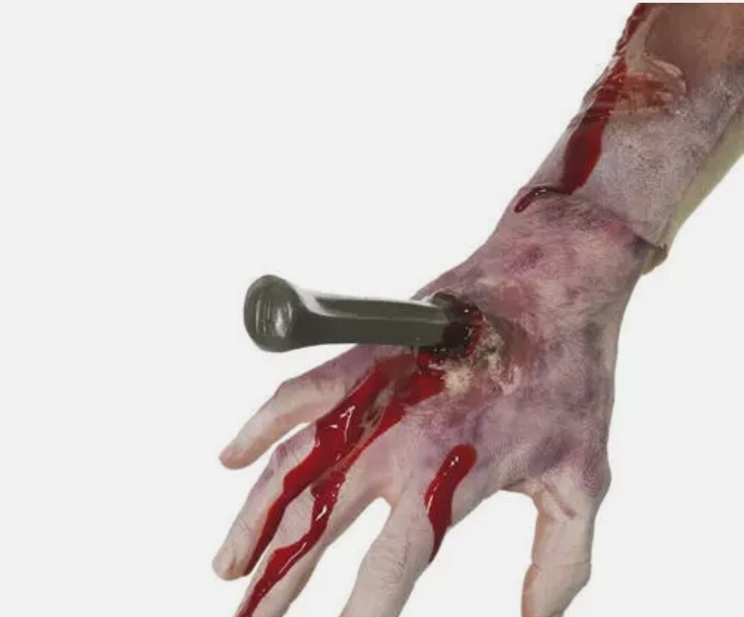 Stake Thru Wound with Blood (C22)