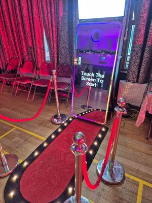 Magic Mirror Photo Booth