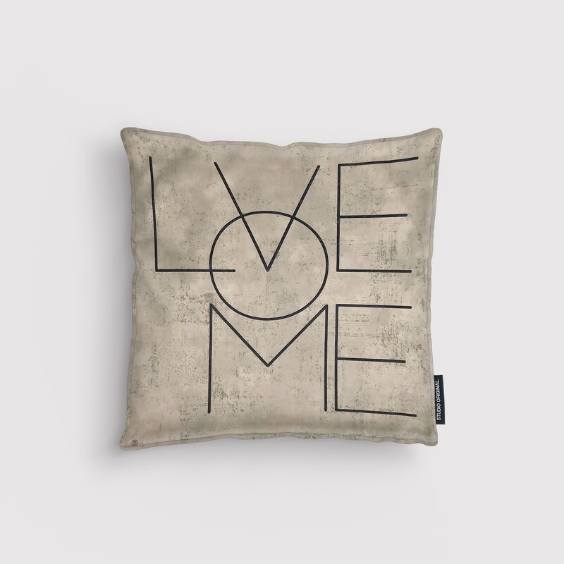 Studio Original. Kissen LOVE ME