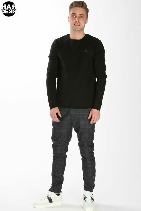 Elias Rumelis Pulli TRAVIS