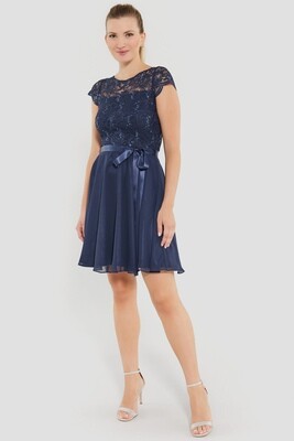 Swing Kleid