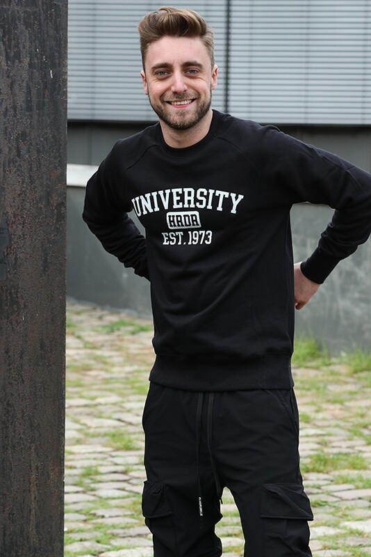 HRDR SWEATER UNIVERSITY