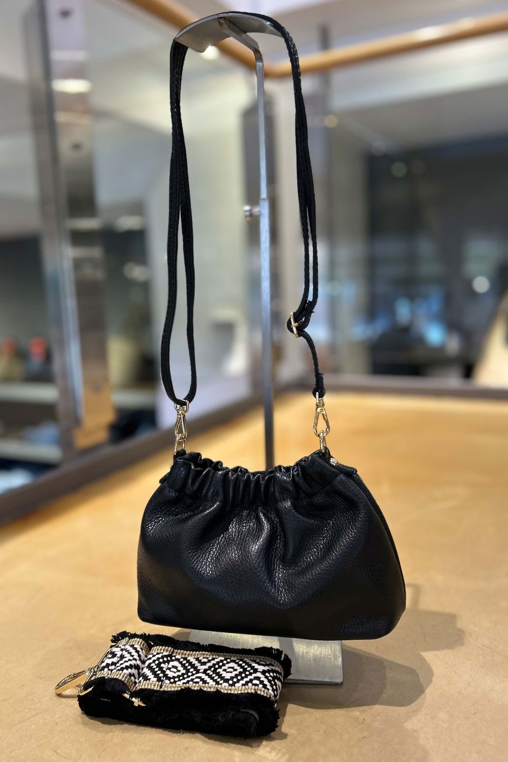 MARLON TASCHE GINA