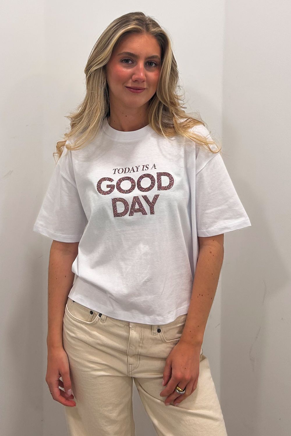 BE FAMOUS SHIRT GOOD DAY