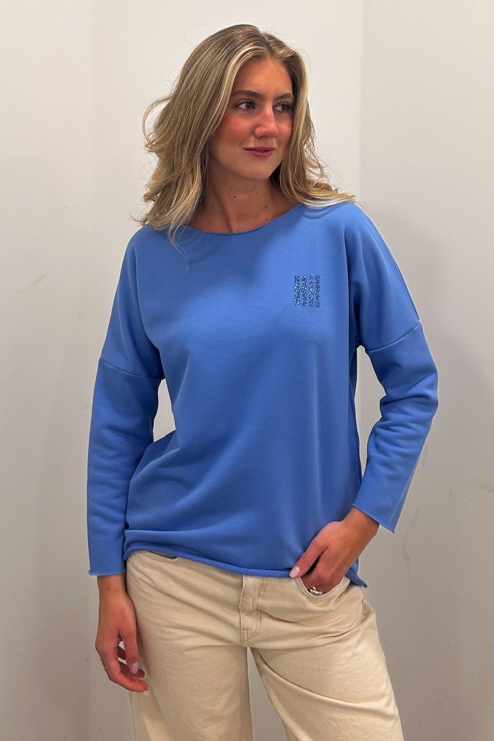 BE FAMOUS SWEATER HI!