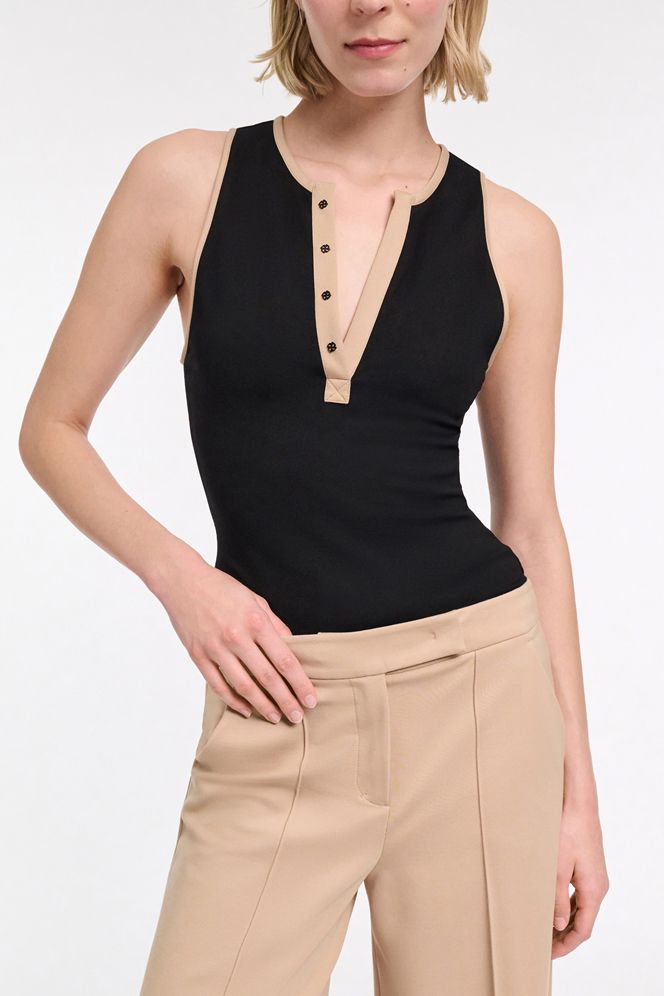 DOROTHEE SCHUMACHER TOP EMOTIONAL ESSENCE LIGHT