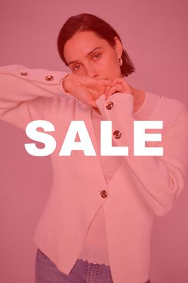 STRICK IM SALE