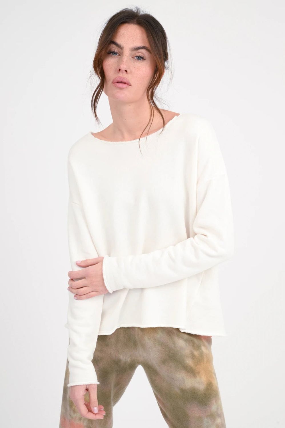 LOVE JOY VICTORY SWEATER GARA