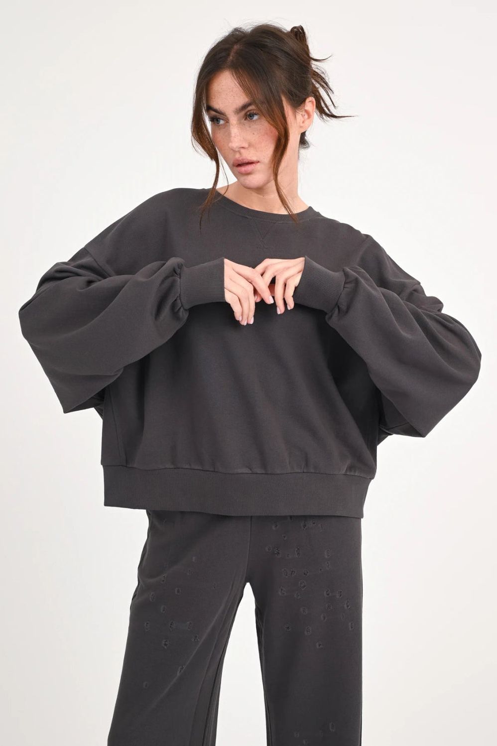 LOVE JOY VICTORY SWEATER LORIDA