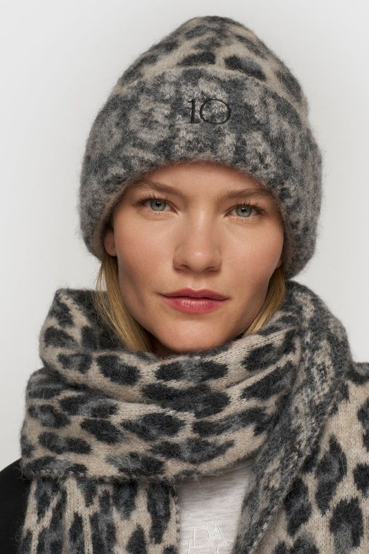 10 DAYS BEANIE LEOPARD
