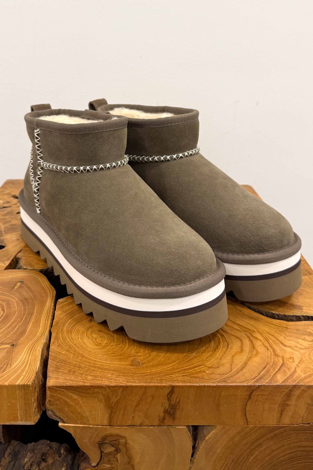 MISS OLIVIA BOOTS STELLA-A