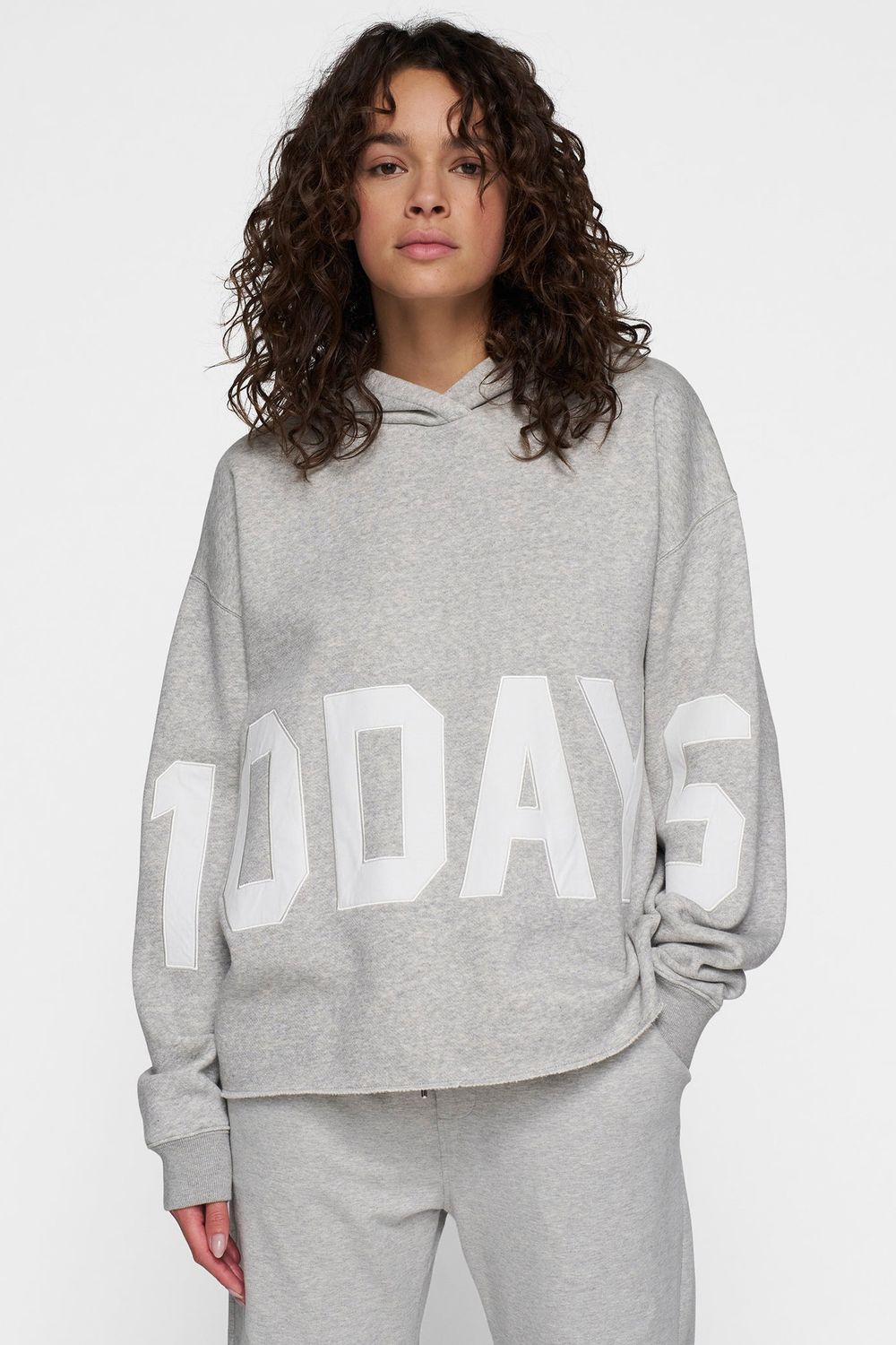 10 DAYS STATEMENT LOGO HOODIE