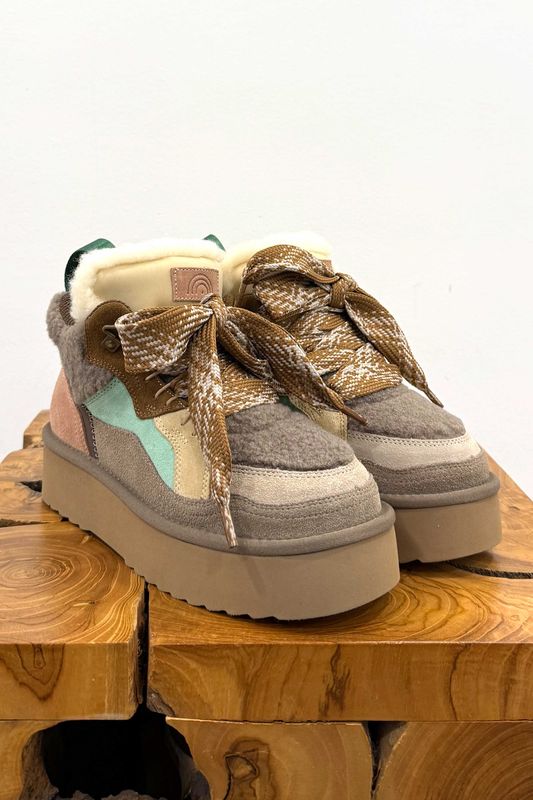 MISS OLIVIA BOOTS MOON 8