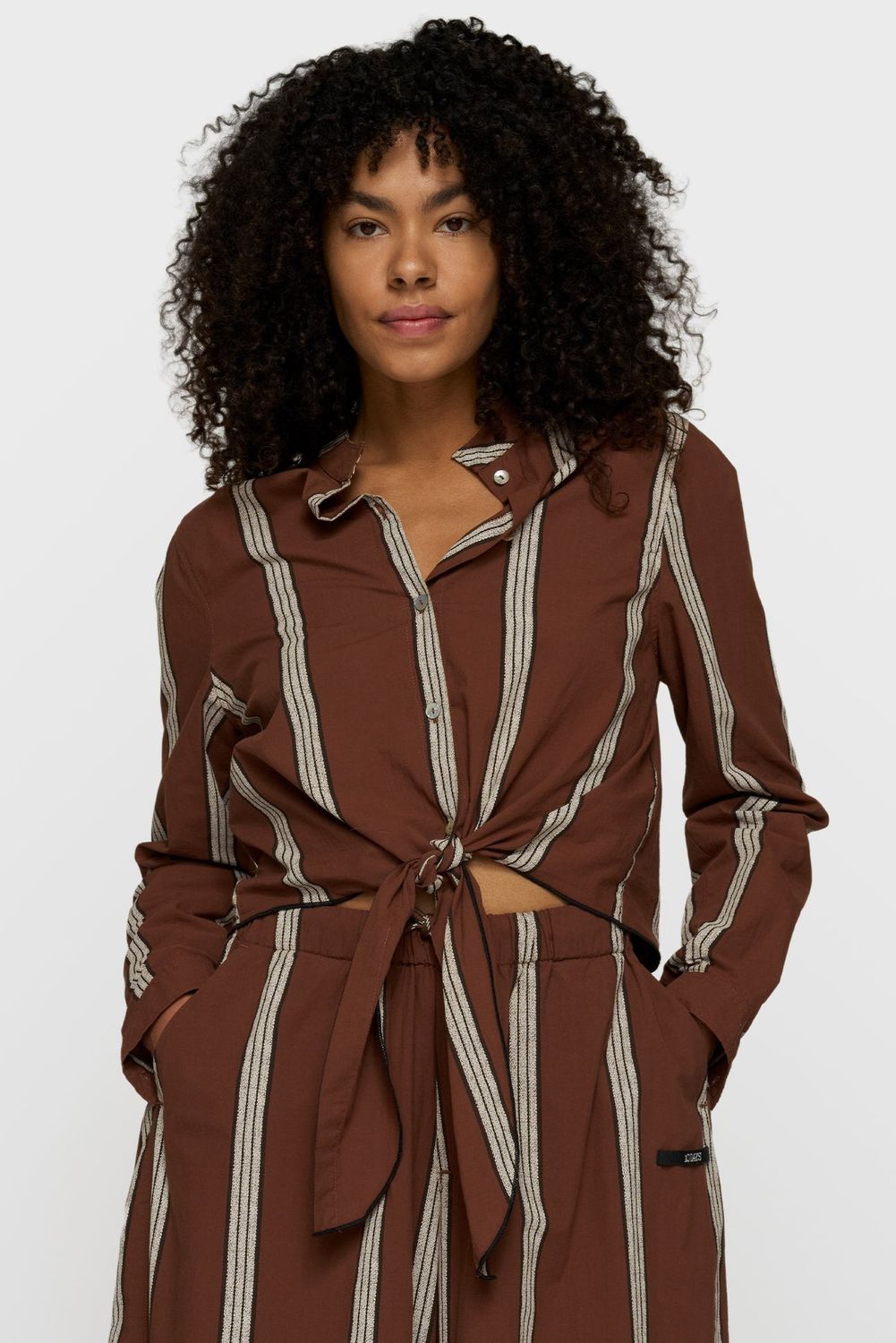 10 DAYS CROPPED KNOT BLOUSE