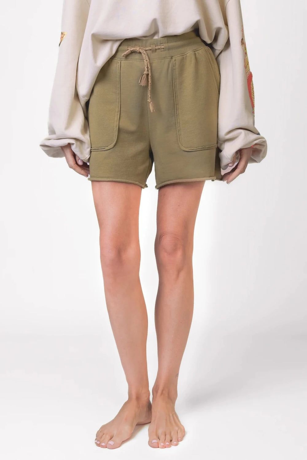 LOVE JOY VICTORY SWEATSHORT POSIE