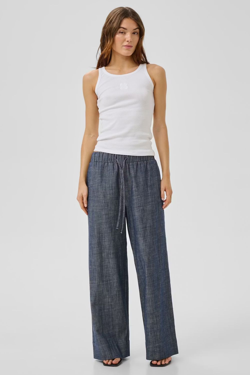 MY ESSENTIAL WARDROBE HOSE MWDAZZIE