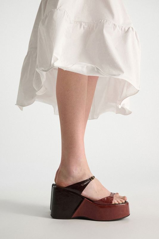 DOROTHEE SCHUMACHER WEDGE SANDALE CRACKLE SHINE