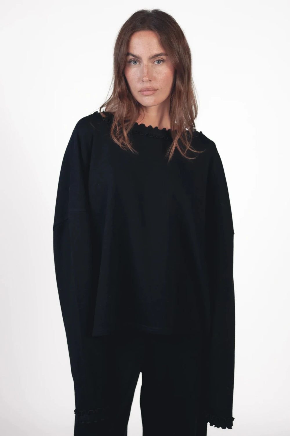 LOVE JOY VICTORY SWEATER VIOLA