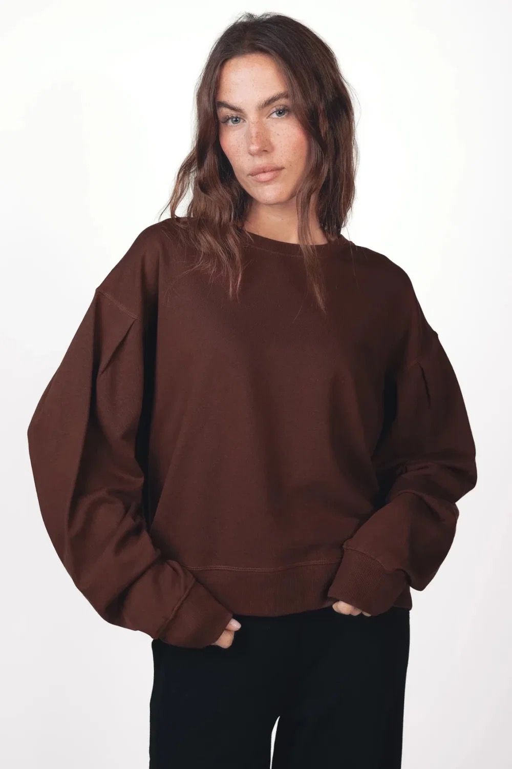 LOVE JOY VICTORY SWEATER LILIA