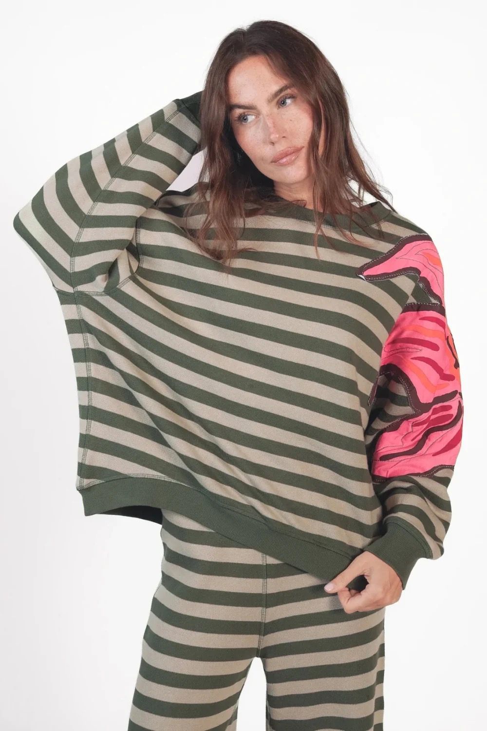 LOVE JOY VICTORY WENDE-SWEATER HONI