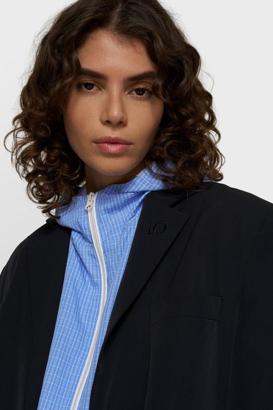 10 DAYS TRAVEL BLAZER