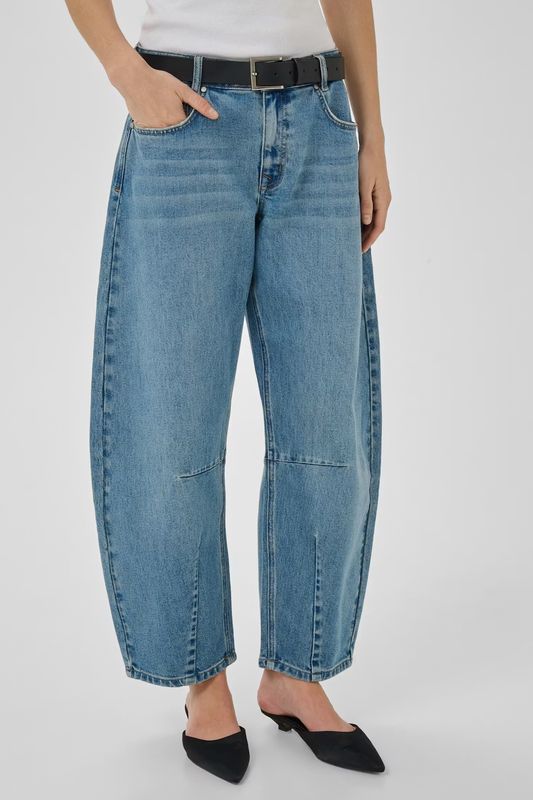 MY ESSENTIAL WARDROBE JEANS THE HOTTIE LTD