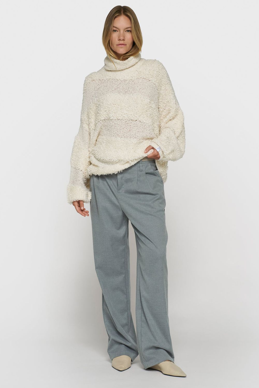 10 DAYS LOOP KNIT SWEATER