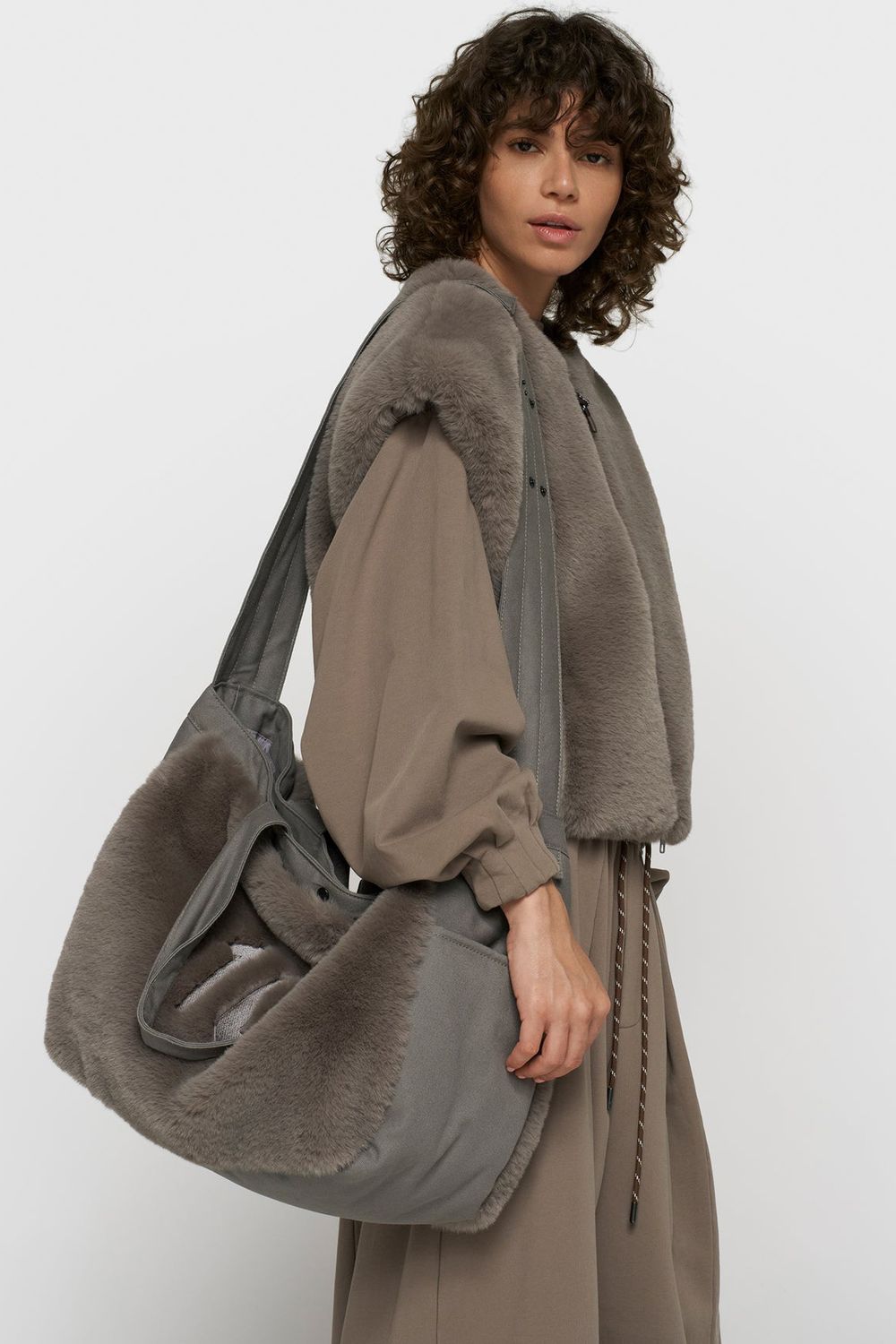 10 DAYS FLUFFY SHOPPER