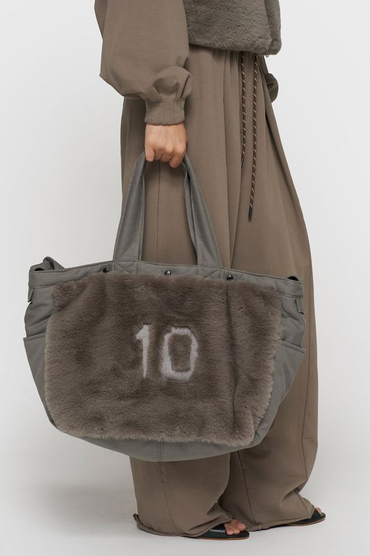 10 DAYS FLUFFY SHOPPER