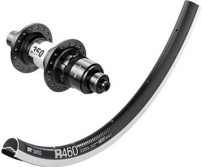 DT Swiss R460 700c rim with DT Swiss 350 hubs. For rim brake and Quick release axle. Sram XDR.