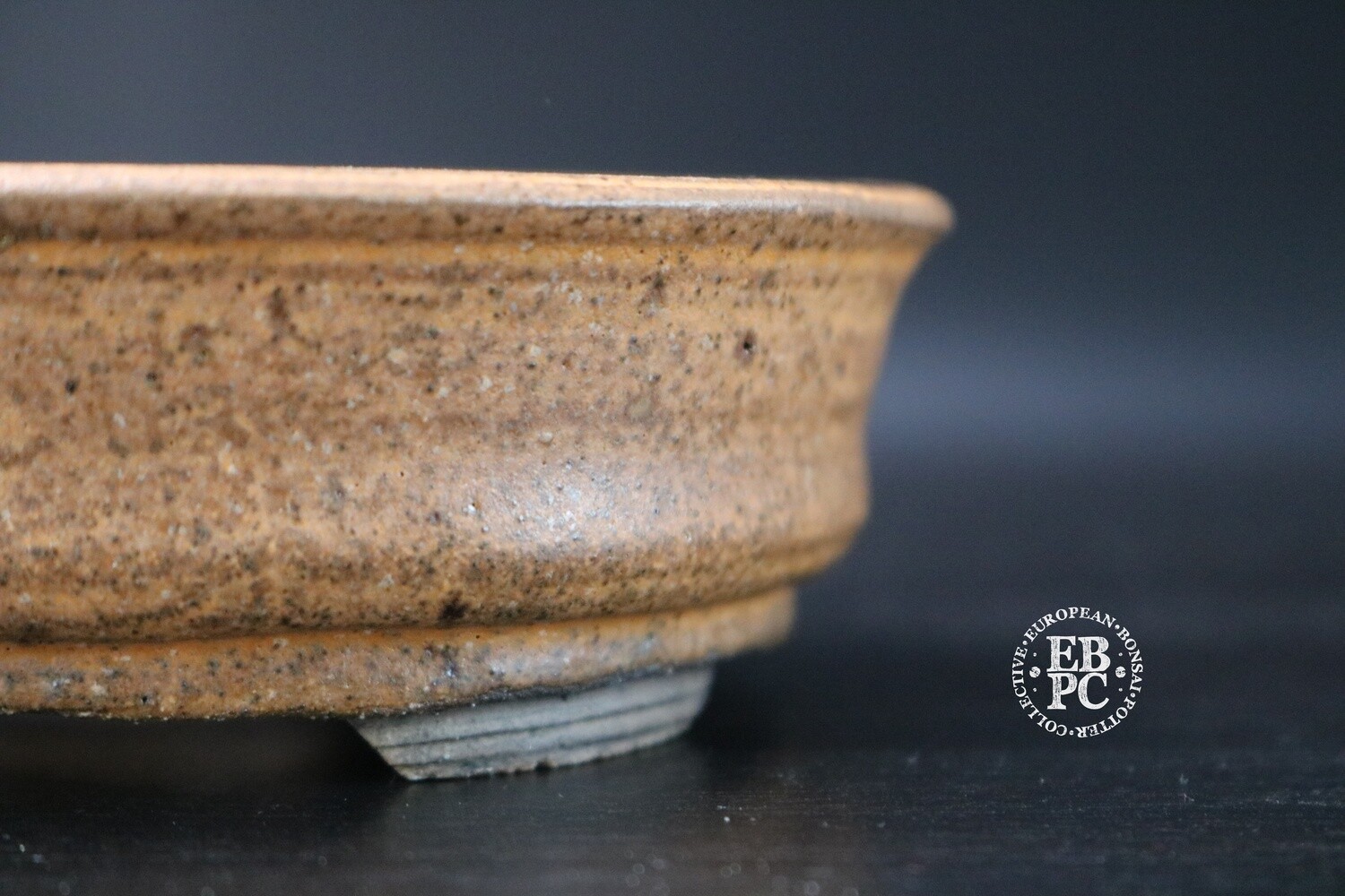 SOLD - EBL Pots - 13.2cm; shohin; oval; brown / l. orange; etched details