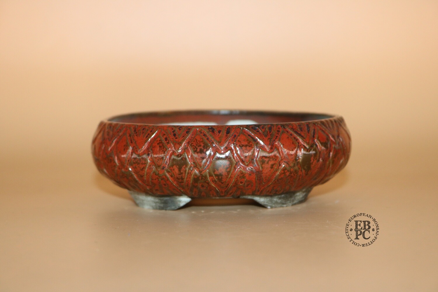 EBL Pots - Porcelain; Shohin; Oval / Round; Vibrant Red & Gunmetal; Carved Decor; Elsebeth Ludvigsen