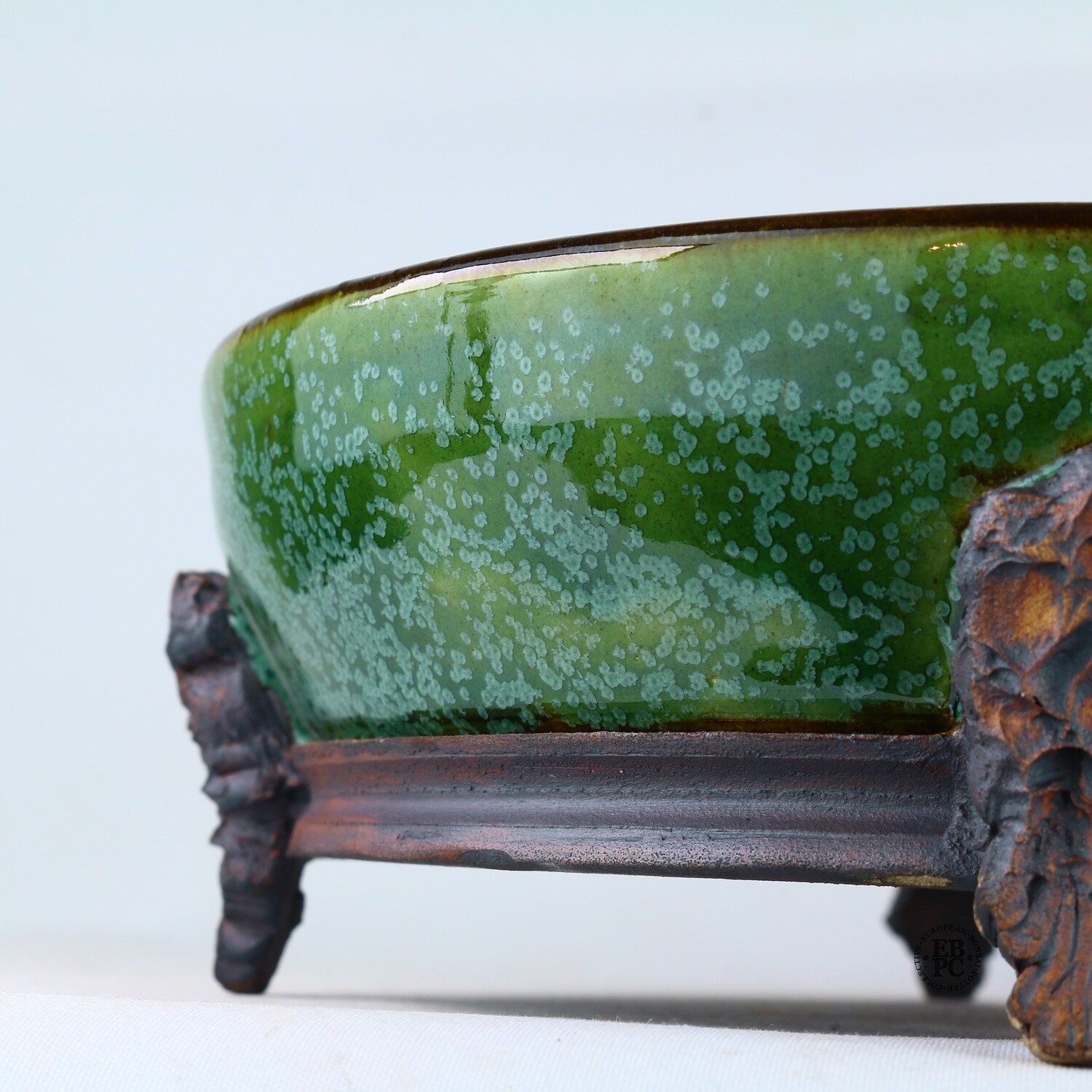 Kingdom Bonsai Pots - Ireland. 21.6cm; Formal Round; Imposing Carved Feet; Superb Glaze; Translucent Green; EBPC Stamped; Enda Coyne