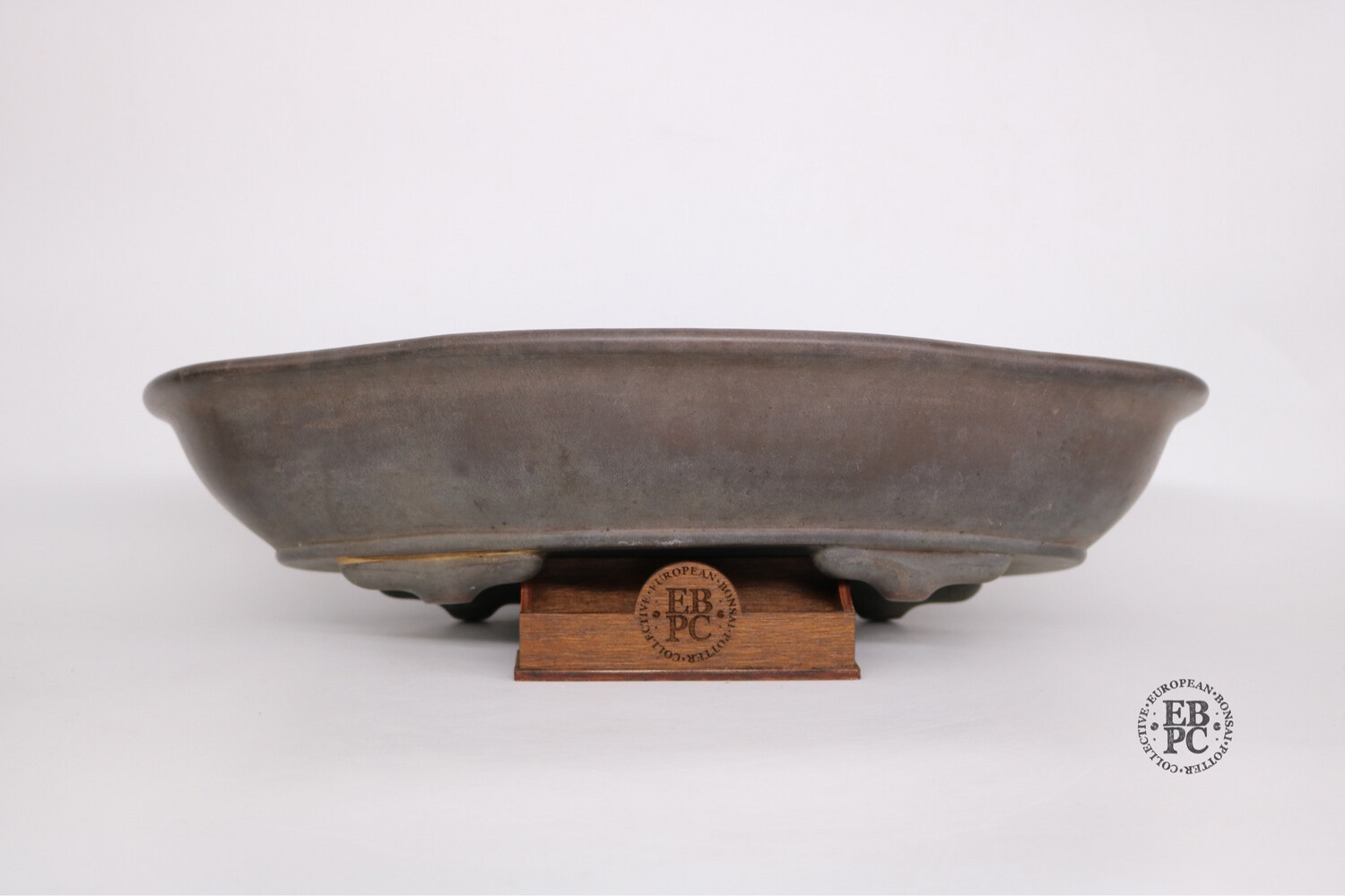 Nakawatari Antique Chinese.  120-150 Years Old. 41cm; Exquisite Mokko Form; Unglazed; Feature Feet; Carved Underside; Patina