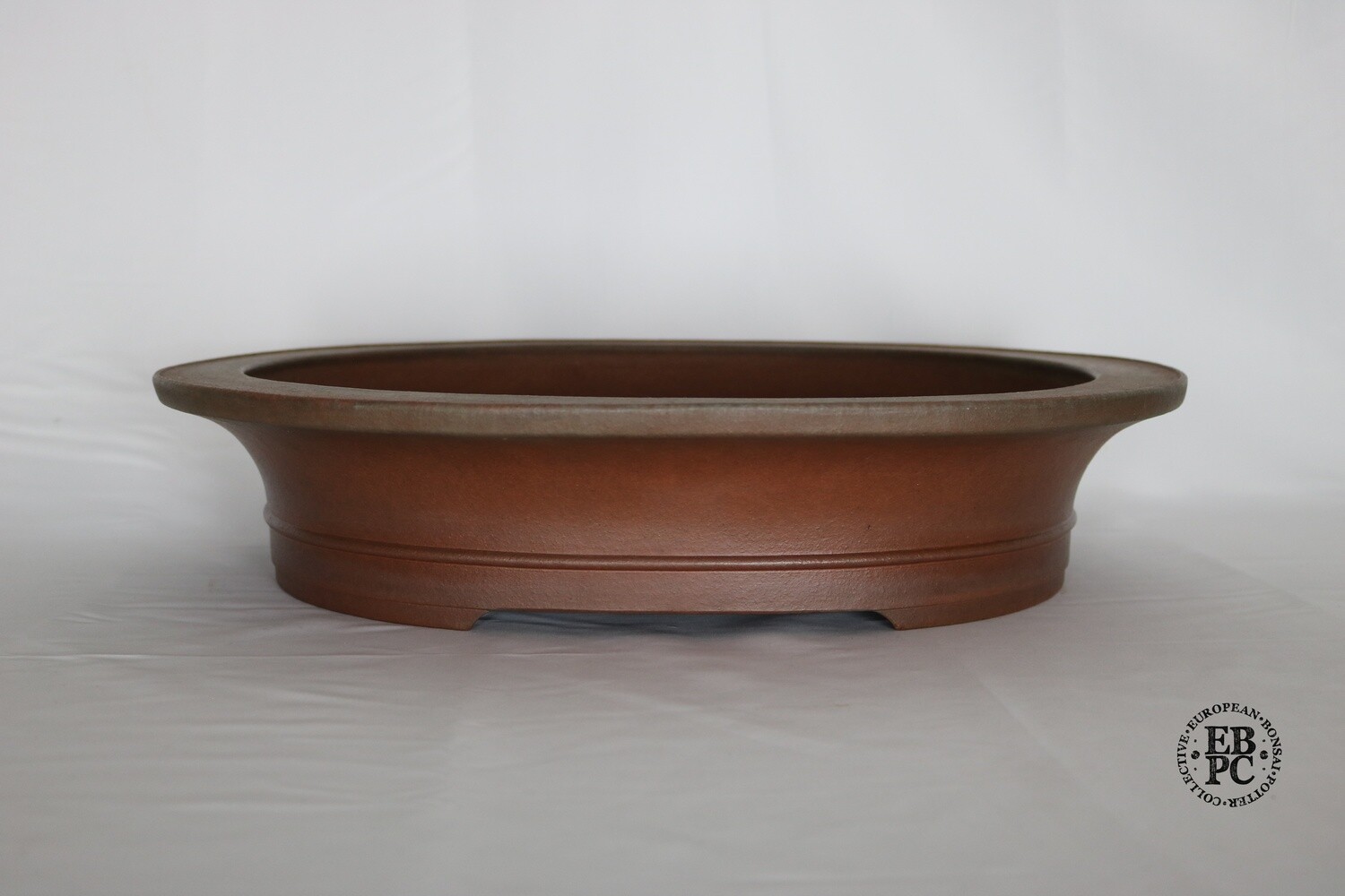 SOLD - Kakauzan 角山 Tokoname, Japan.  49cm; Oval; Unglazed; Lipped Design; Basal Band in Relief;