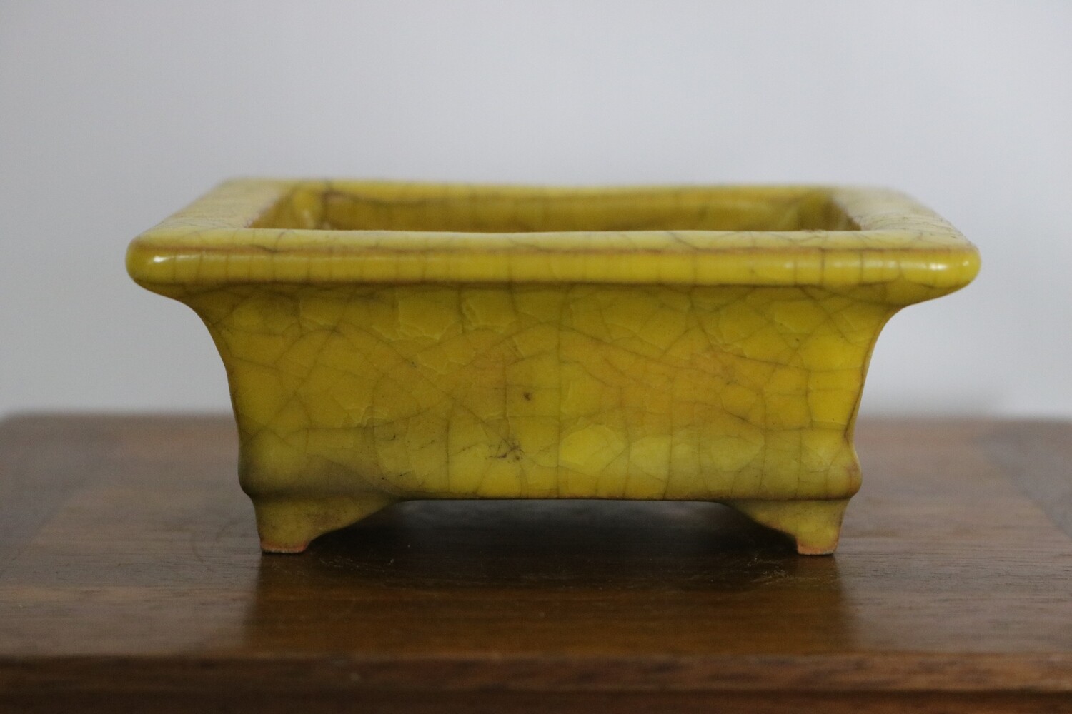 Bushuan – Shigeru Fukuda; Japan. 11cm; Rectangle; Excellent Detailing; Glazed; Yellow Crackle Glaze; Stamped by Artist